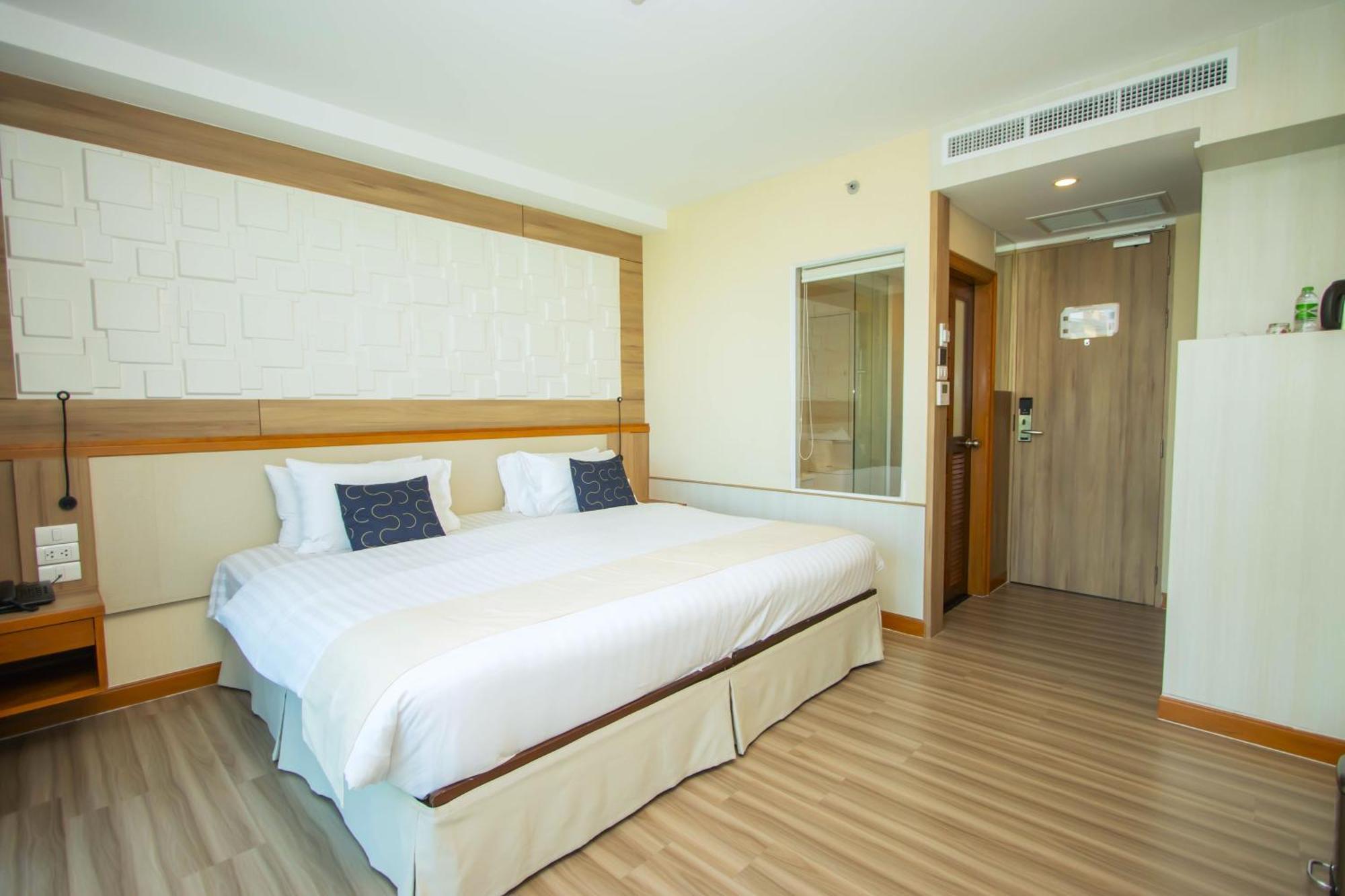 Sira Grande Hotel & Spa Patong Dış mekan fotoğraf